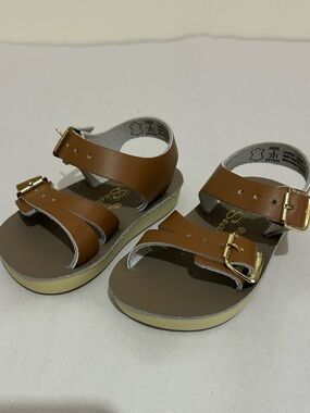 Sun San Sea Wee Size 2 Tan Leather Salt Water Shoes Pool Beach Swim